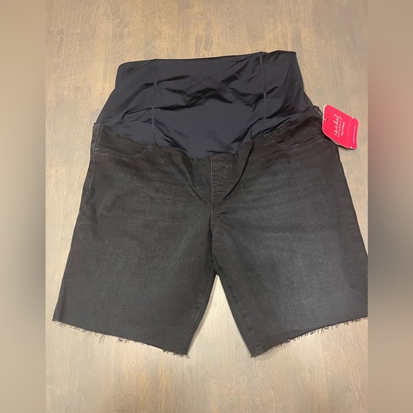 🤰🏼 NEW! • Ingrid & Isabel Maternity • Bermuda Shorts | Size: 16 - Picture 2 of 7